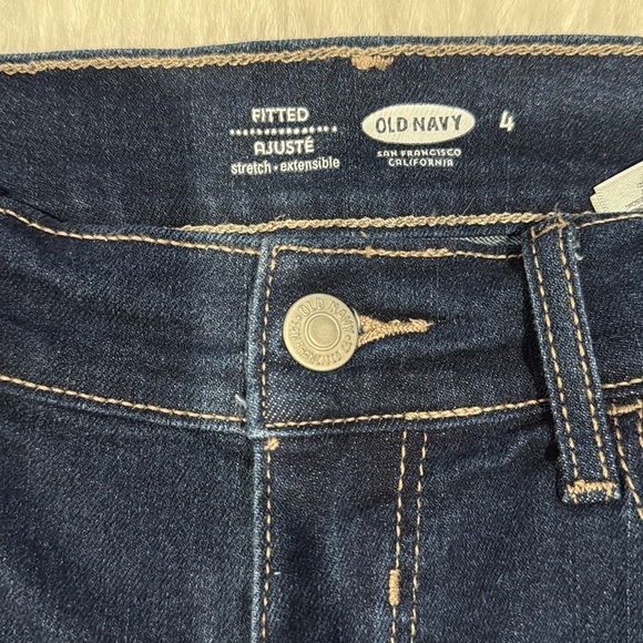 Old Navy Fitted Shorts - Picture 2 of 3